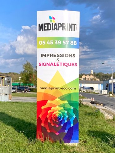 Impression Totem Médiaprint 3m x 1m